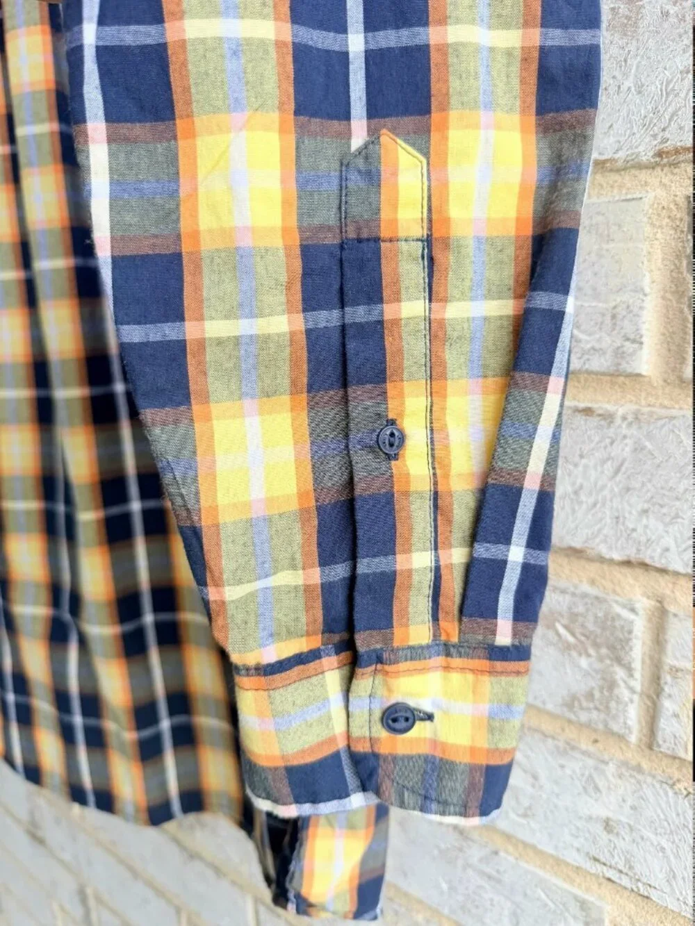 Levi's Long Sleeve Button Up Collared Multicolor Plaid Shirt Men's Size M
